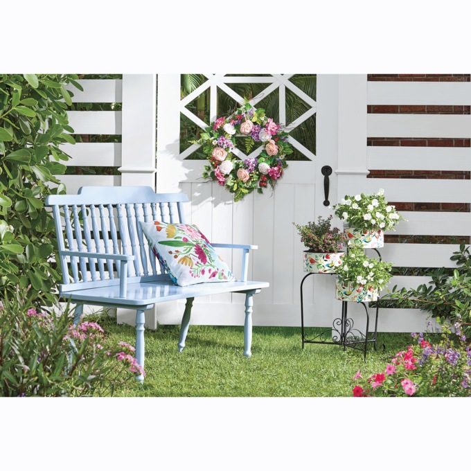 Outdoor Lilac Dreams Wreath, , large