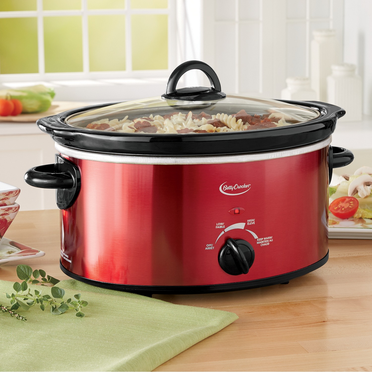 5 qt slow cooker with travel bag by betty crocker seventh avenue