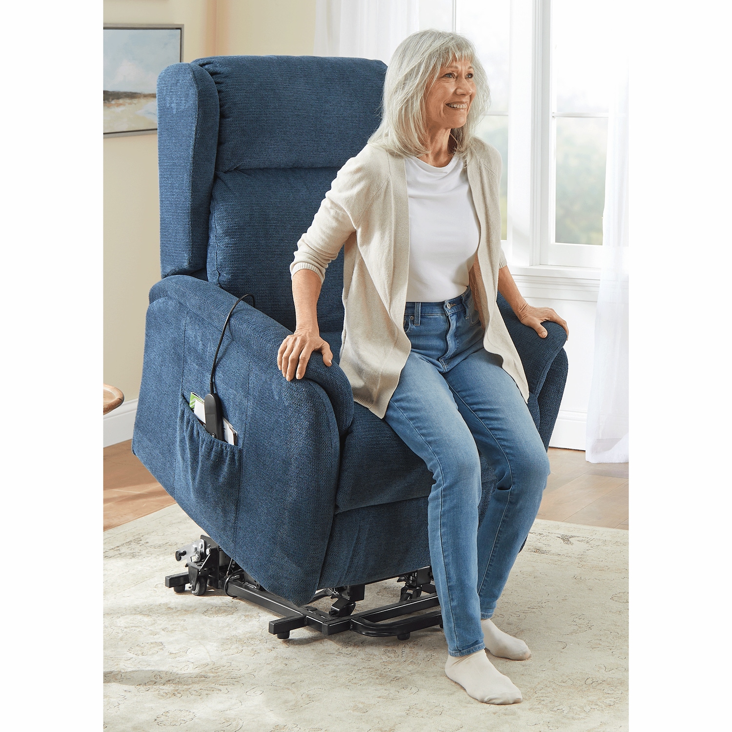 Wingback Lift Recliner | Seventh Avenue