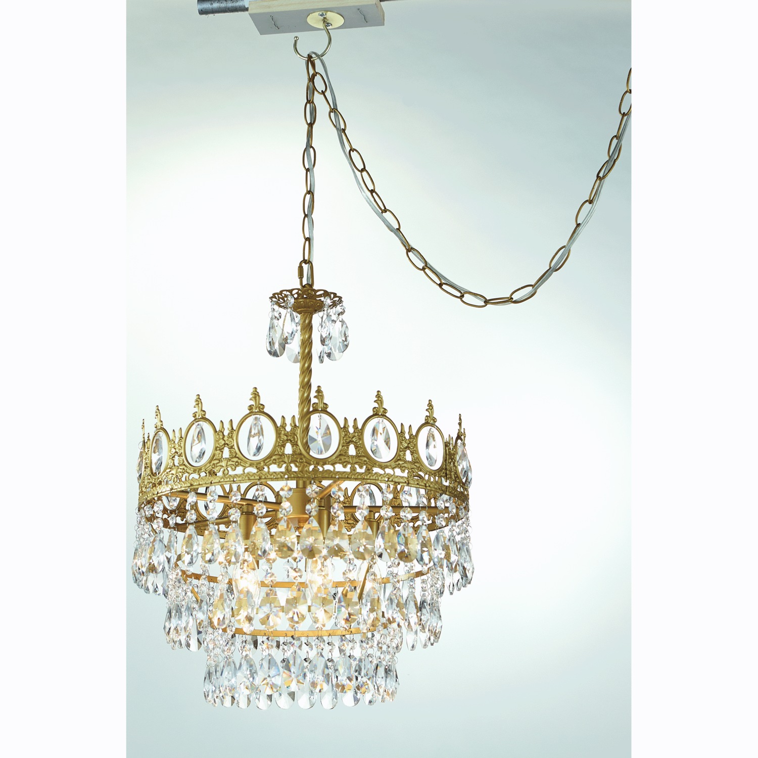 Crown Jewel Chandelier | Seventh Avenue
