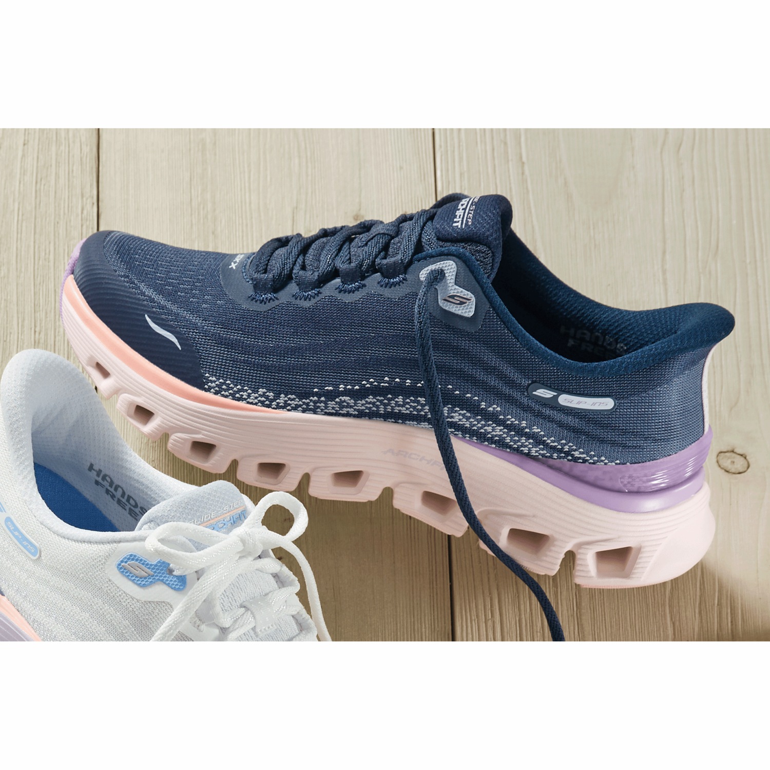 Skechers Slip-Ins Arch Fit Glide Step Wave Shoe with Arch Fit