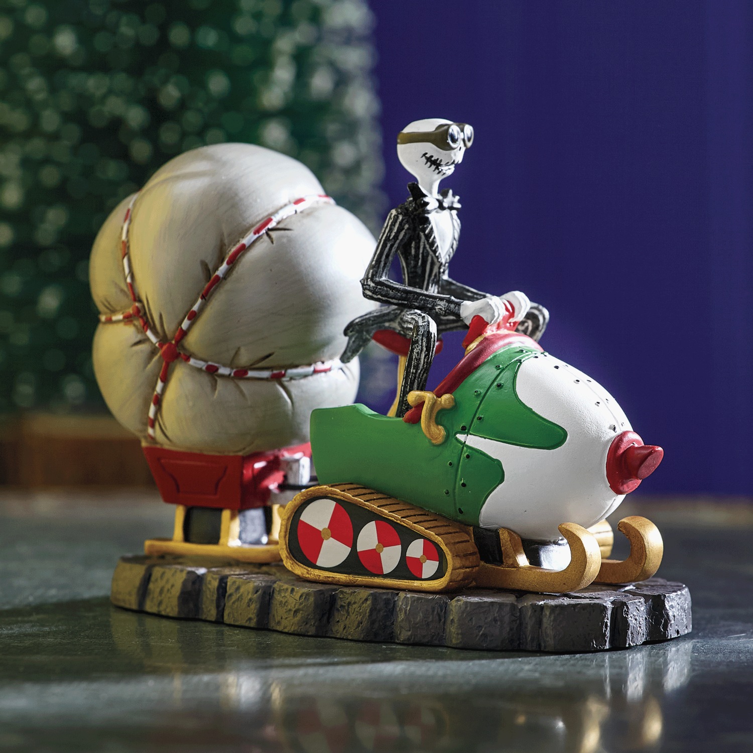 Nightmare Before Christmas Jack Brings Christmas Figurine
