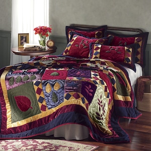 Velvet Dreams Quilt, , large