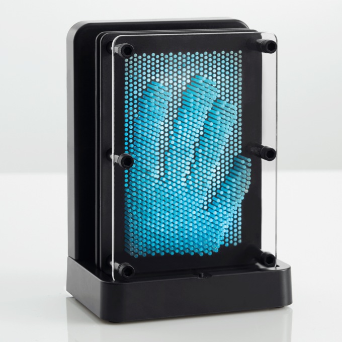 Light up top pin art