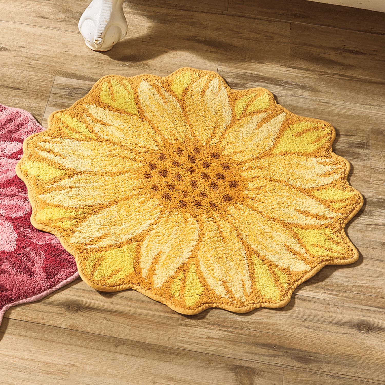 Sculpted Floral Cotton Bath Mat - 24