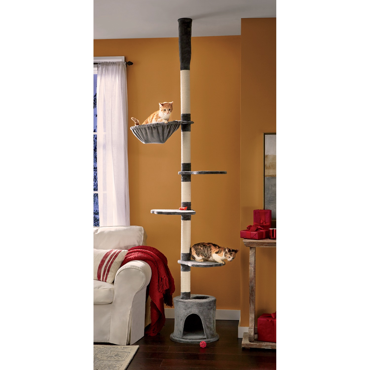 cat-tower-seventh-avenue