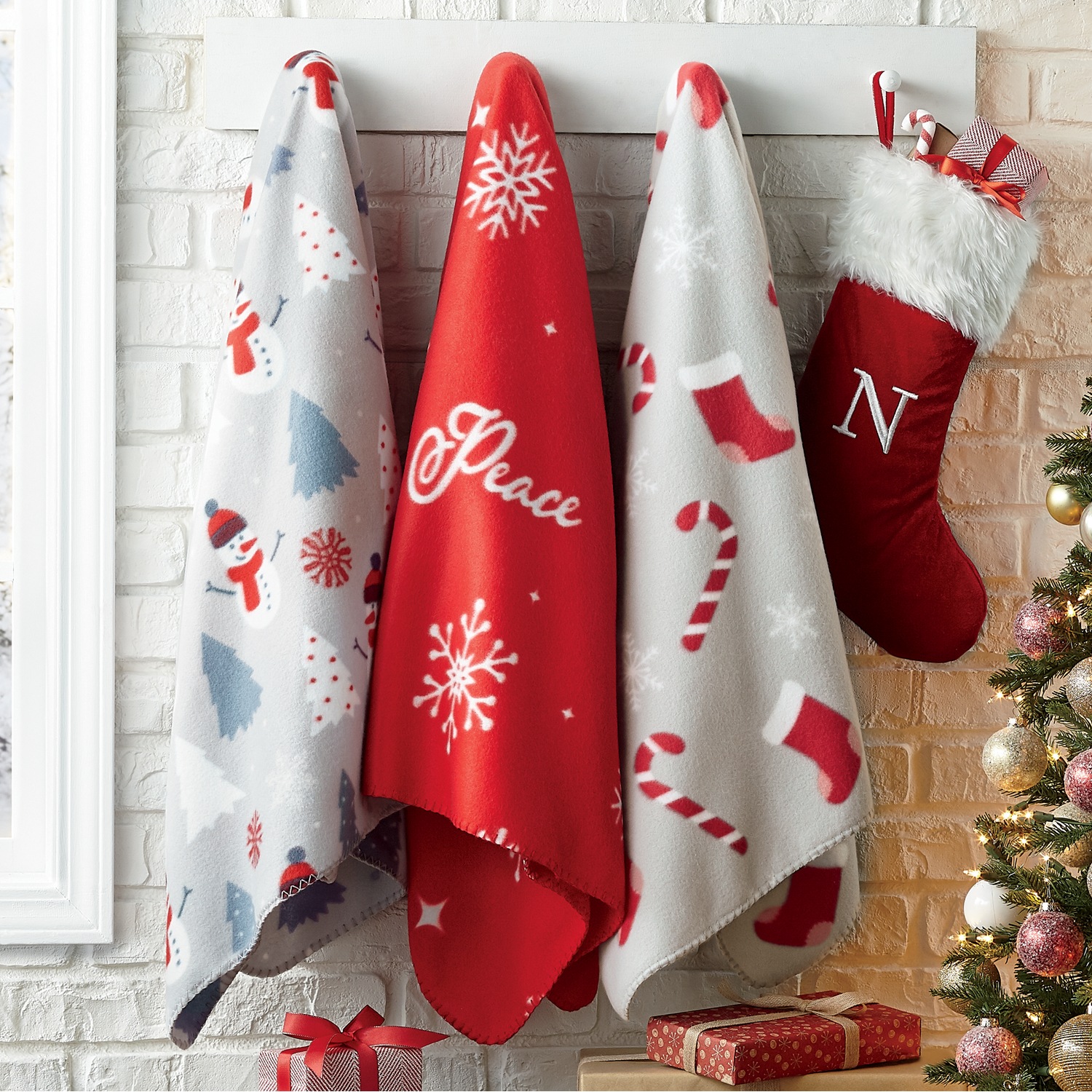 Holiday Novelty Fleece Throw Seventh Avenue