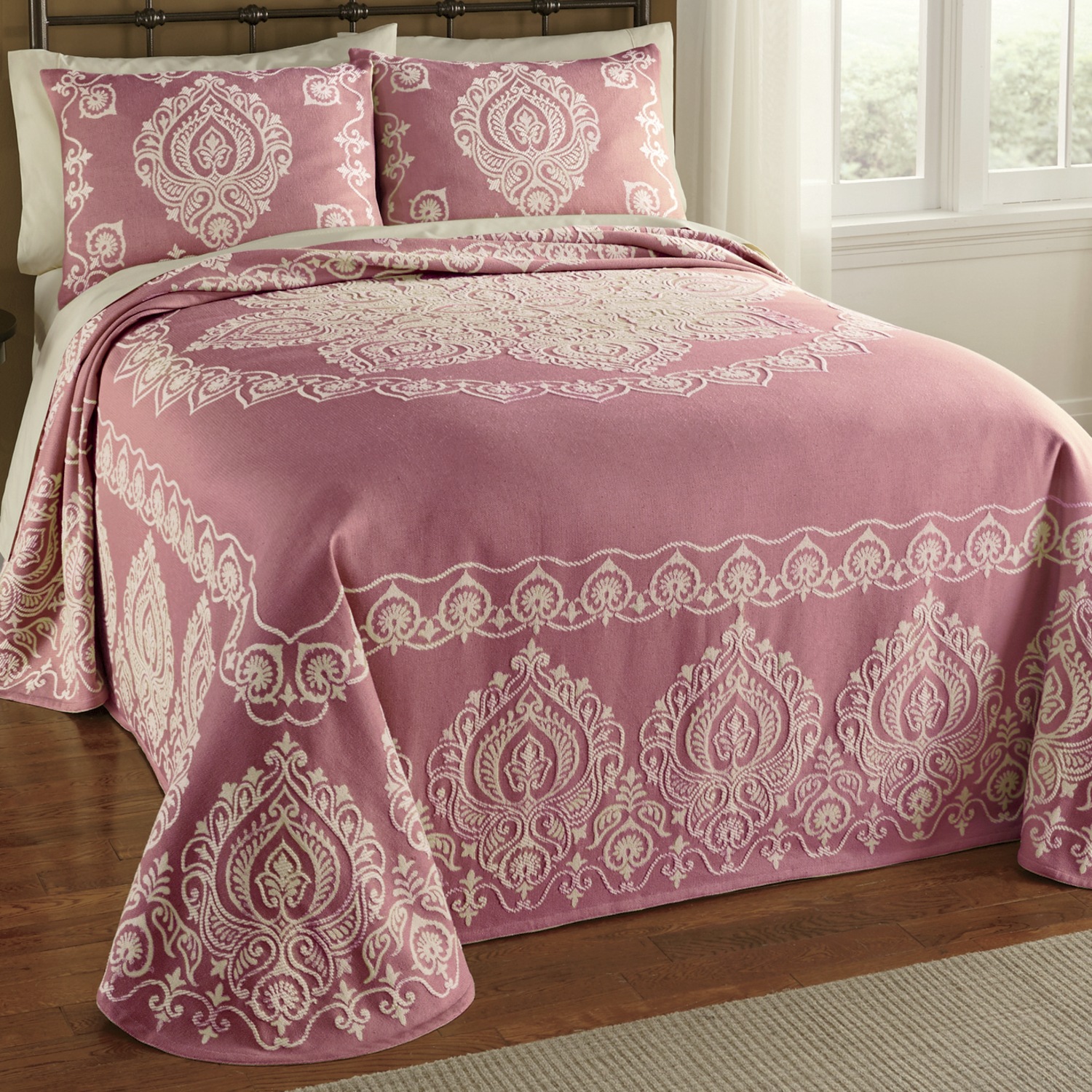 Richmond Jacquard Bedspread and Sham Seventh Avenue