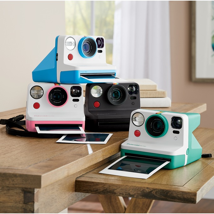 Polaroid Instant Camera and 8-Pack Color 600 Film, , large