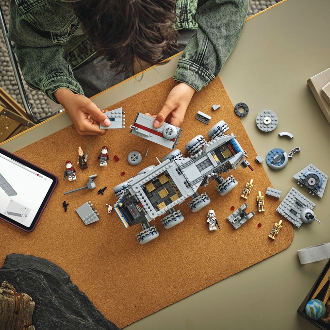 LEGO Star Wars Republic Juggernaut, , large