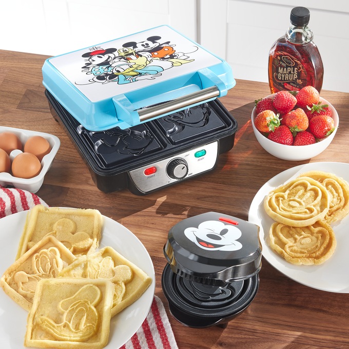 Mickey & Friends Waffle Maker, , large