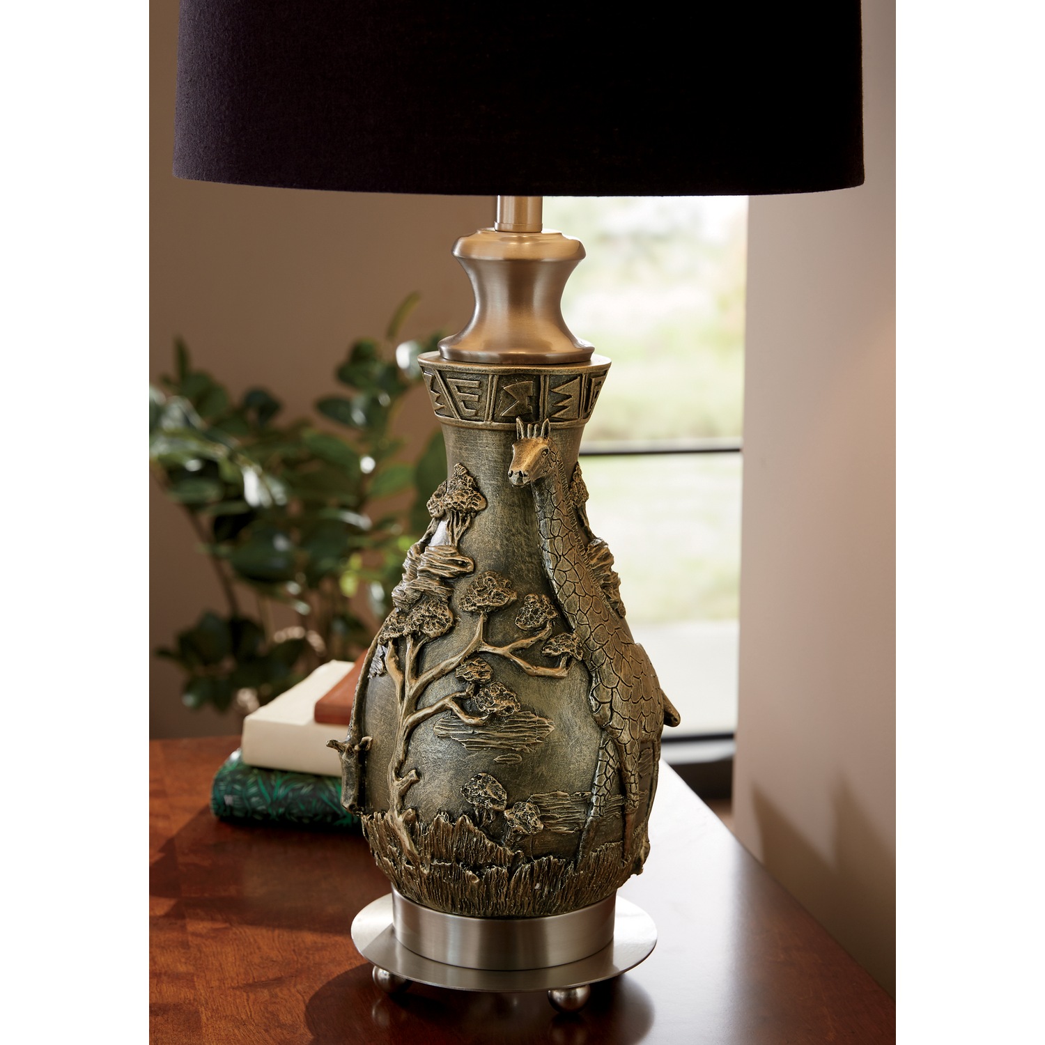 Giraffe Table Lamp | Seventh Avenue