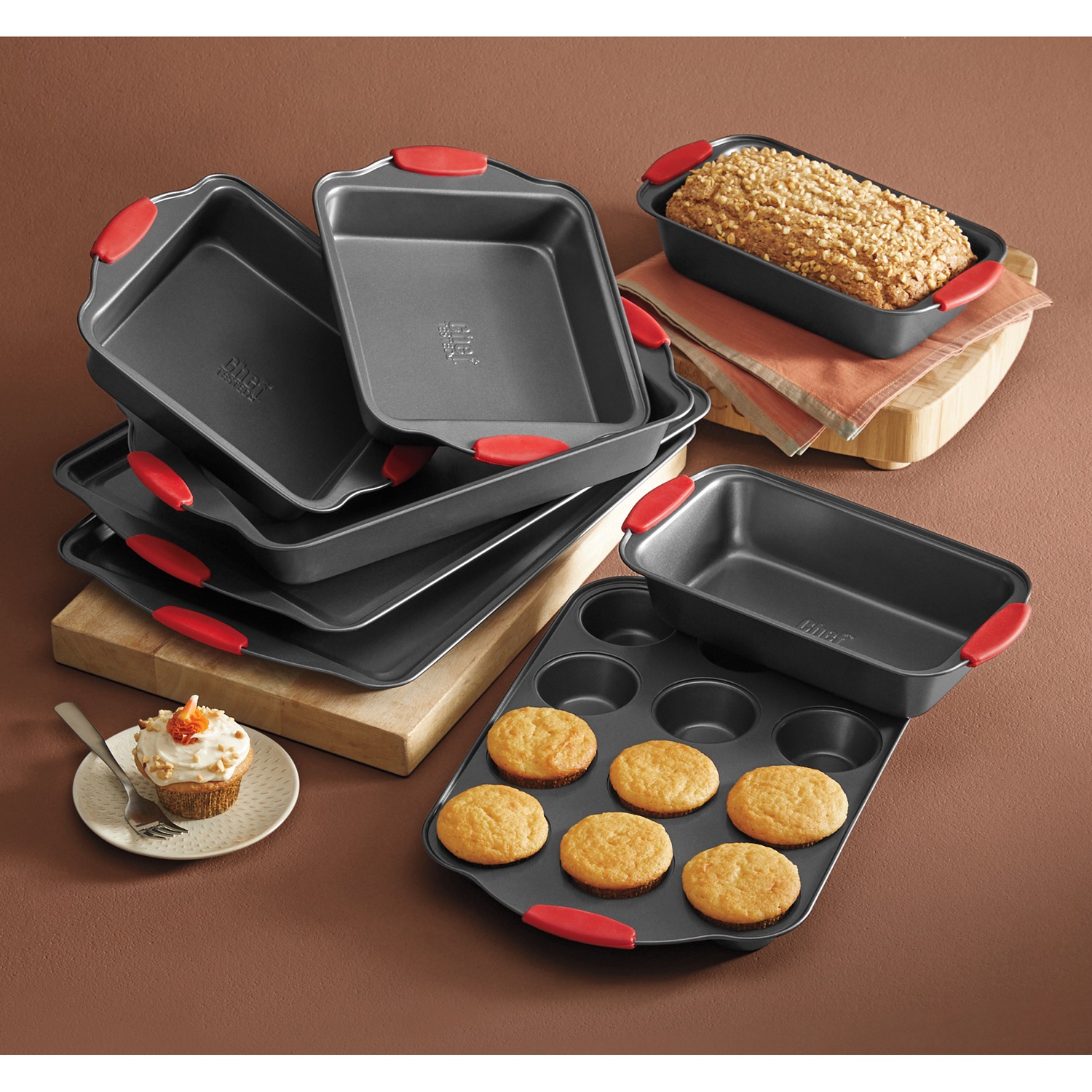 Chef Tested 8-Piece Bakeware Set with Silicone Handles | Seventh