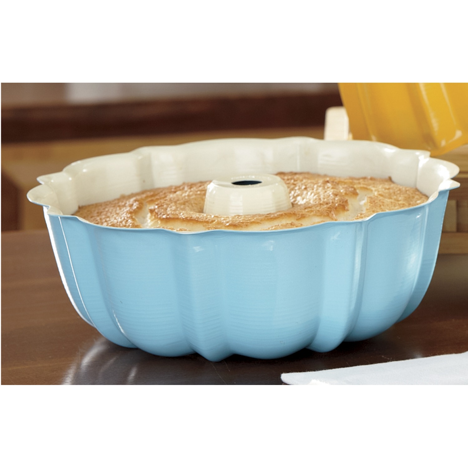 Nordic Ware Original Bundt Pan Seventh Avenue