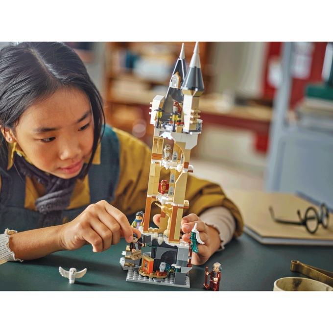 LEGO Harry Potter Hogwarts Castle Owlery, , large