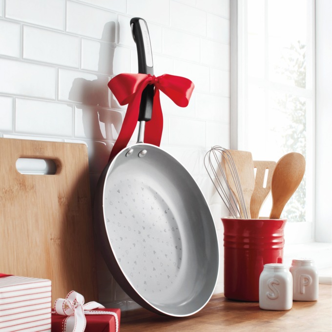 Farberware 11" Mickey Skillet, , large