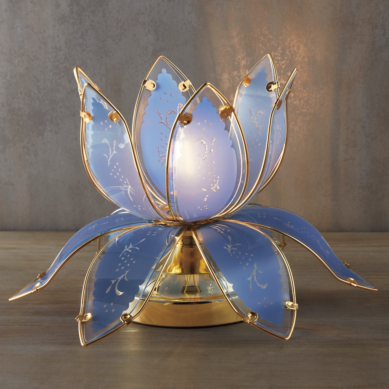 Lotus Touch Lamp | Seventh Avenue