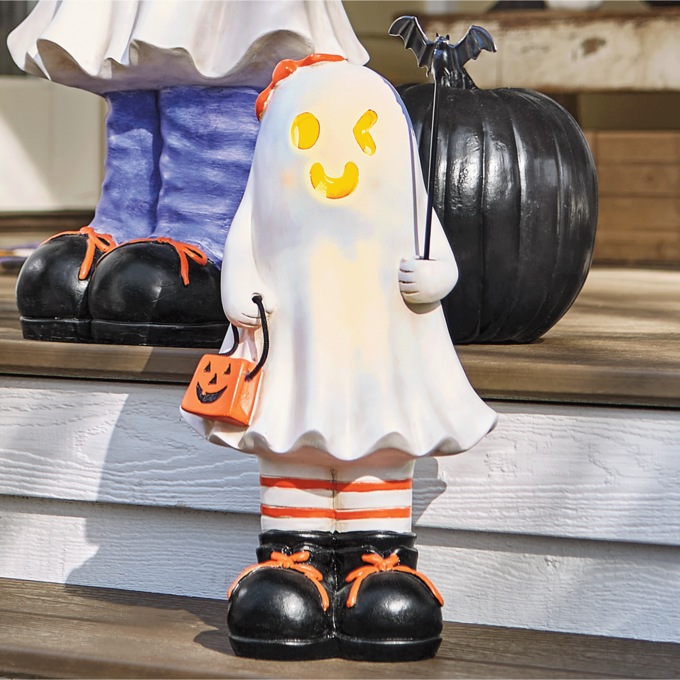 Lit Ghost Family, , large