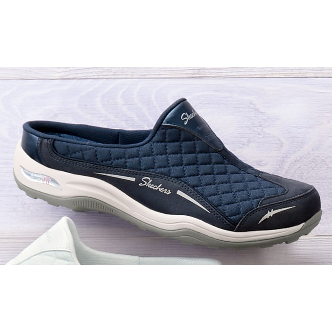Skechers Women&#39;s Arch Fit Commute Quilted Mule, , large
