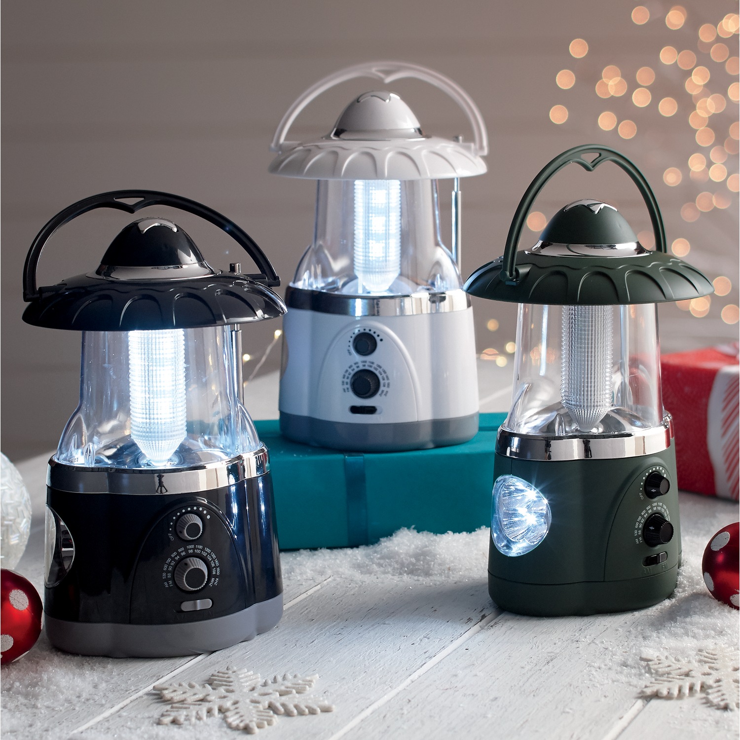Multifunctional Radio Lantern with Flashlight | Seventh Avenue