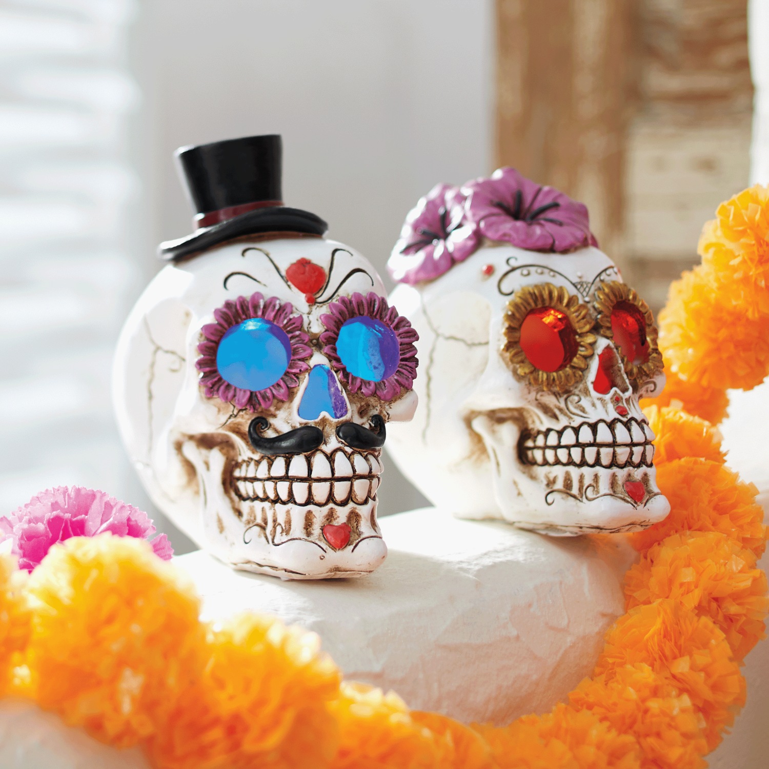 【cibi】 ZINGARO SKULLS & FLOWERS Lit Mr. and Mrs. Sugar Skulls | Seventh Avenue