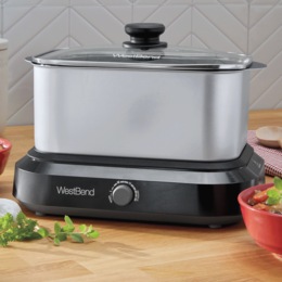 West Bend 6-quart Oblong Slow Cooker with Tote, , large