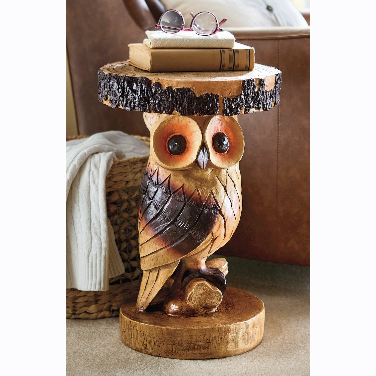 OwL デモ Owl Harvest Accent Table | Seventh Avenue