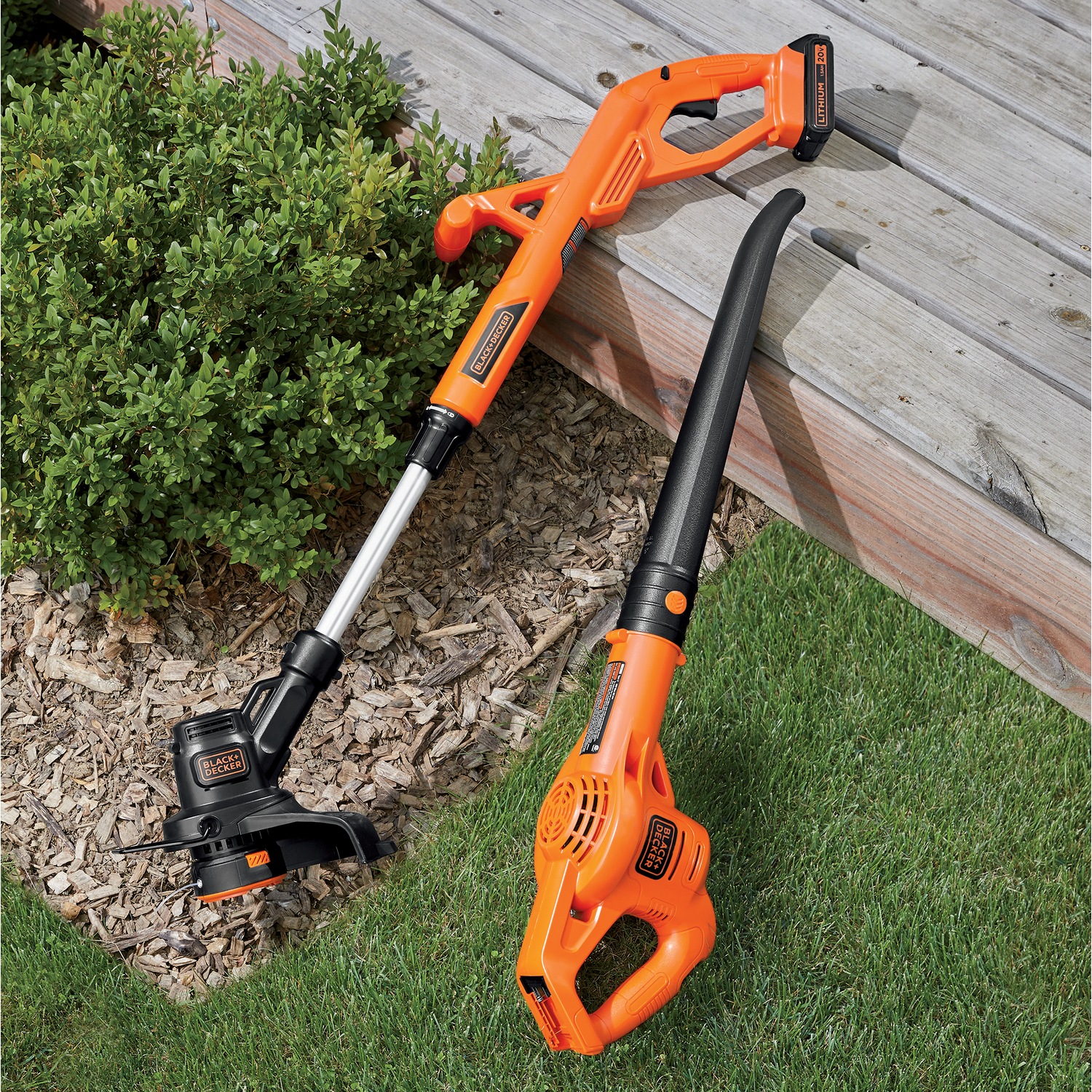 BLACK+DECKER 20Volt Max Trimmer/Edger and Blower Combo Seventh Avenue