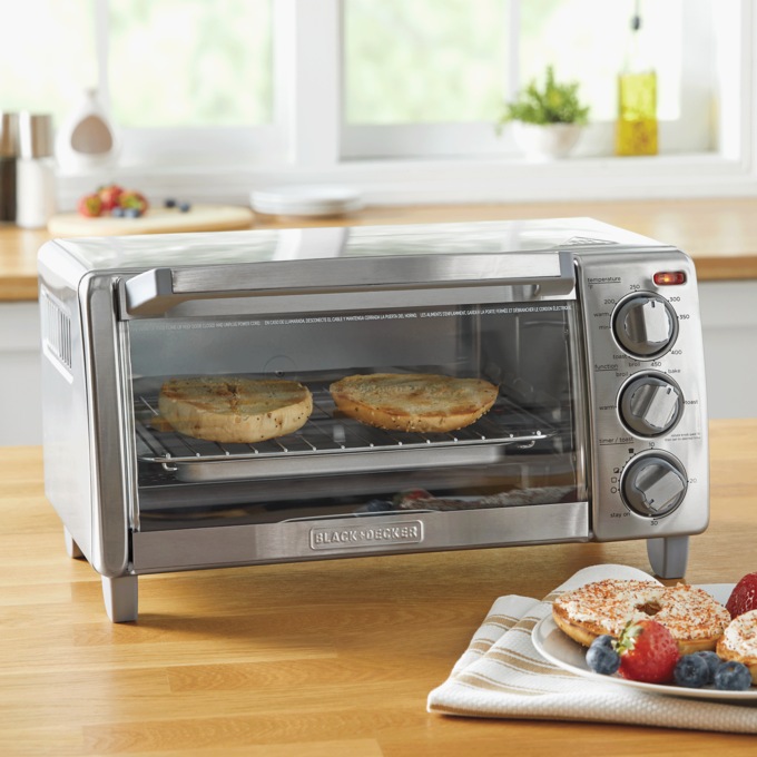 Black+Decker 4-Slice Toaster Oven, , large