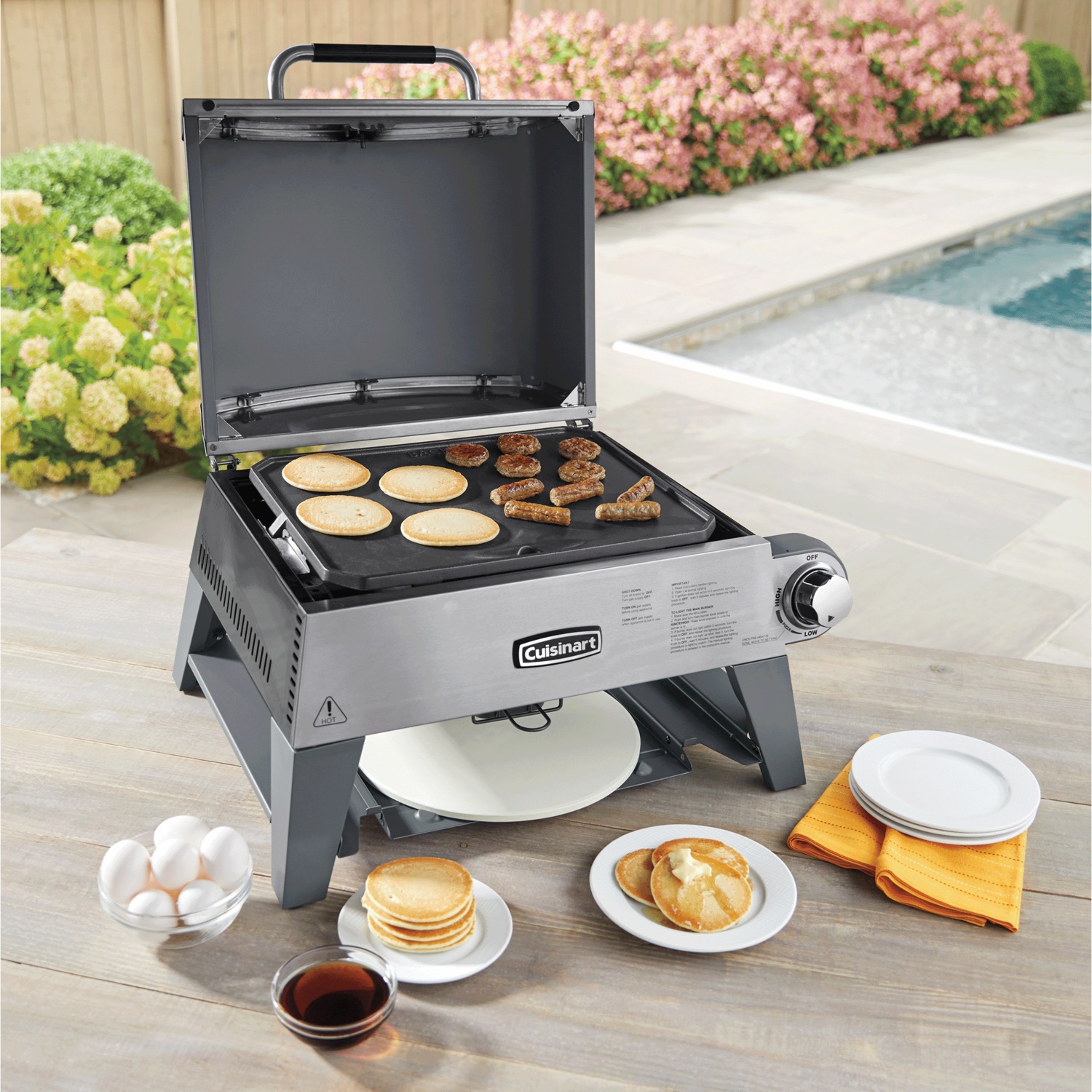 Cuisinart 3-in-1 Grill/Griddle/Pizza Oven | Seventh Avenue