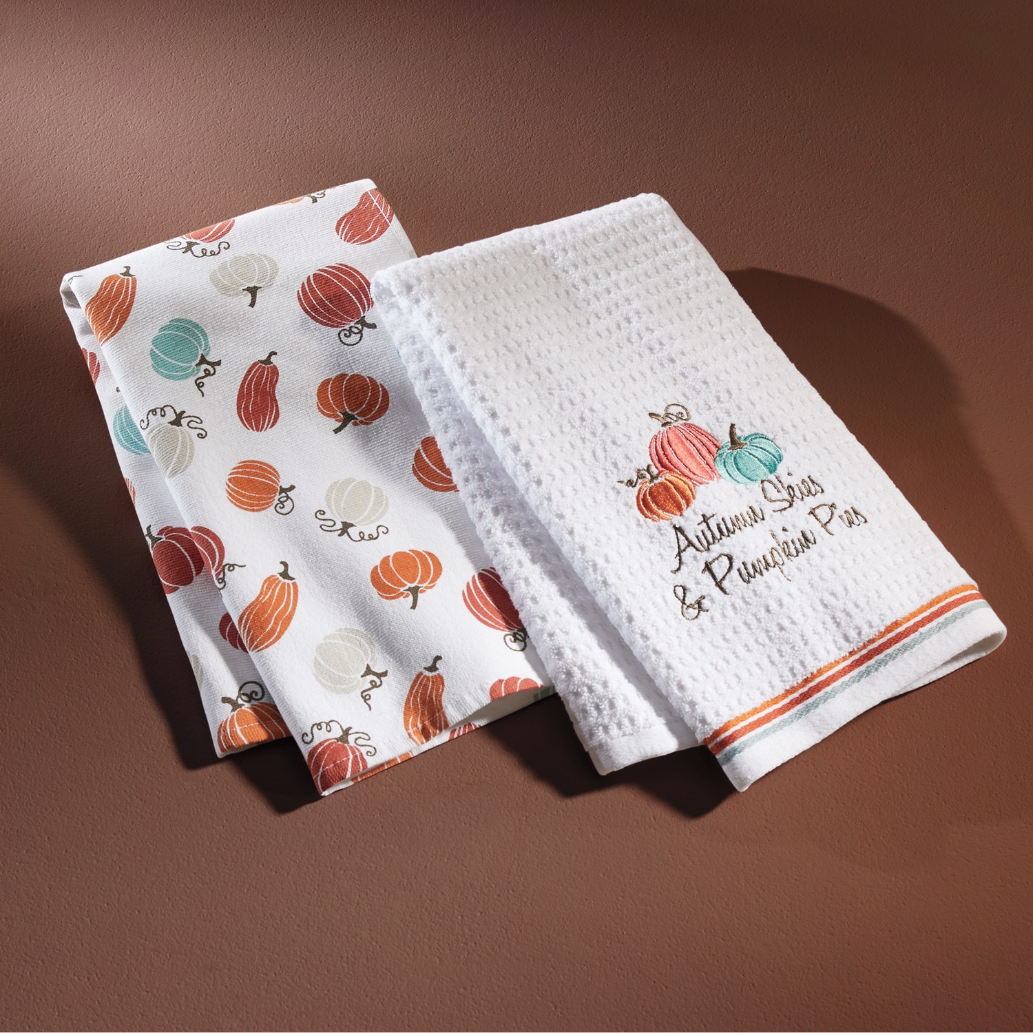 Set of 2 Seasonal Kitchen Towels Seventh Avenue