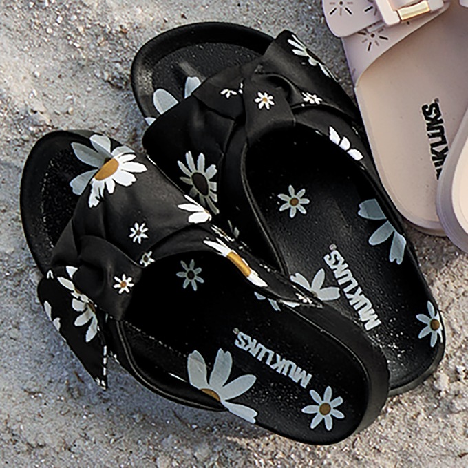 Muk Luks Luau Knotted Slide with Bow, Floral Pattern and Molded Footbed, , large