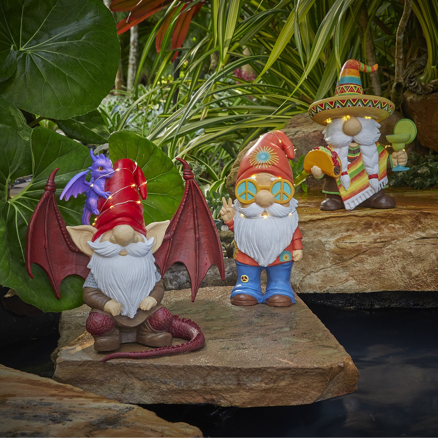 gnome セット Solar Fun Garden Gnome | Seventh Avenue
