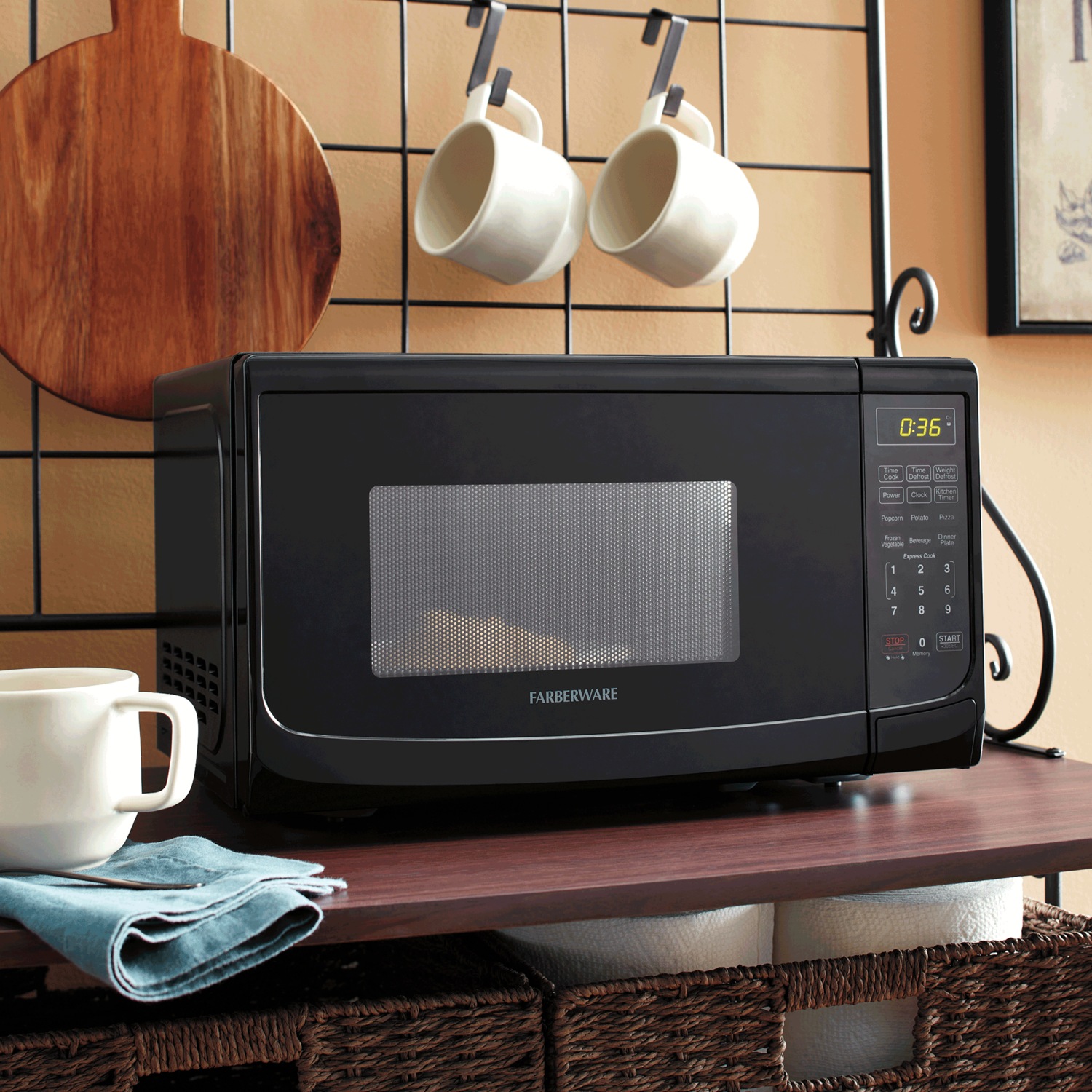 Farberware 0.7 cu. ft. Microwave | Seventh Avenue
