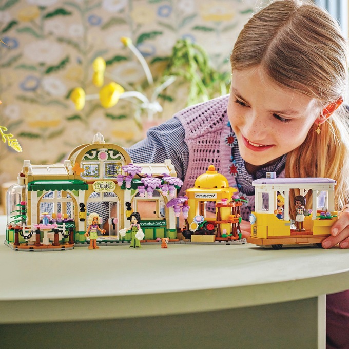 LEGO Friends Plant Caf&eacute; & Flower Shop, , large