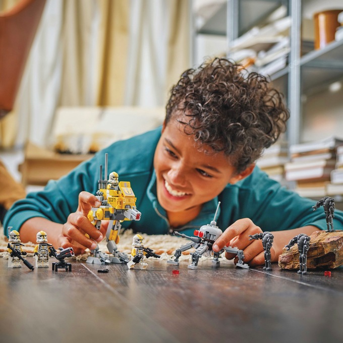 LEGO Star Wars 327th Star Corps Clone Troopers&trade; Battle Pack, , large