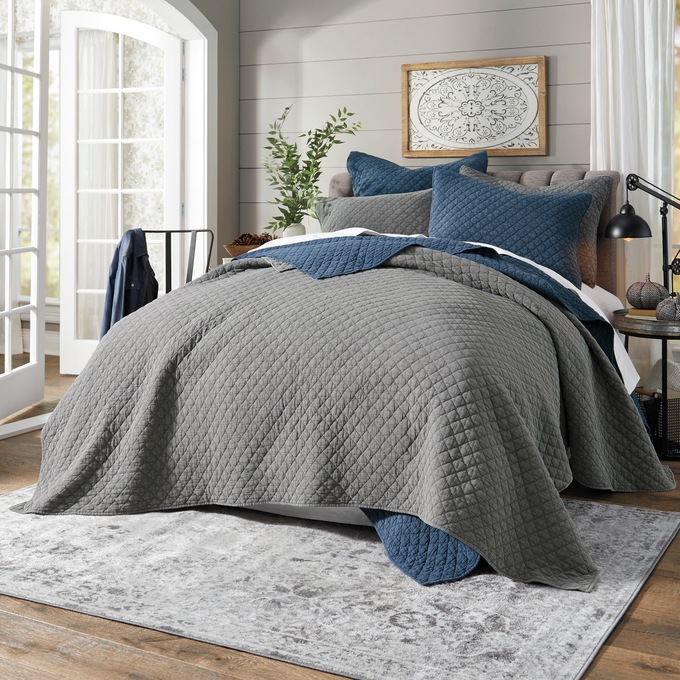 Vintage Wash Oversized Quilt, Blue, large