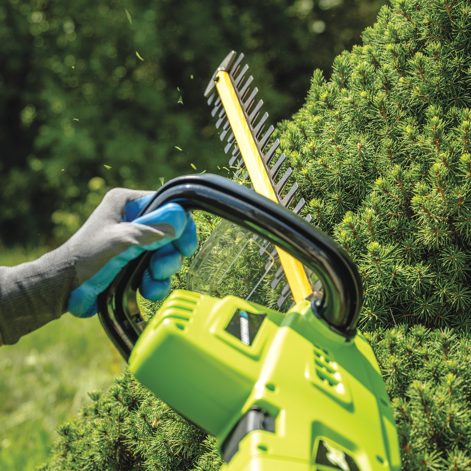 Earthwise 2-in-1 Corded Electric Hedge Trimmer | Seventh Avenue