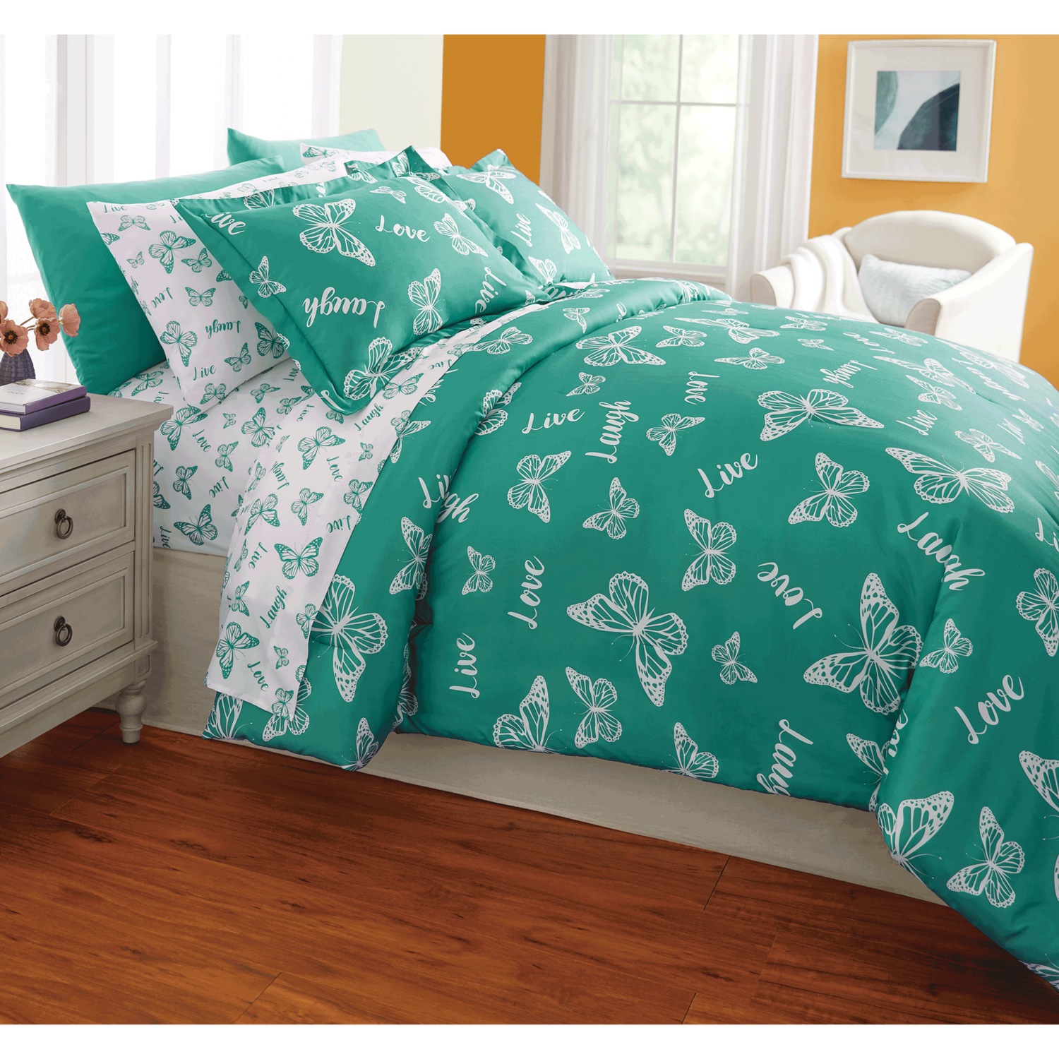 Butterfly Sentiments Down-Alternative Comforter | Seventh Avenue