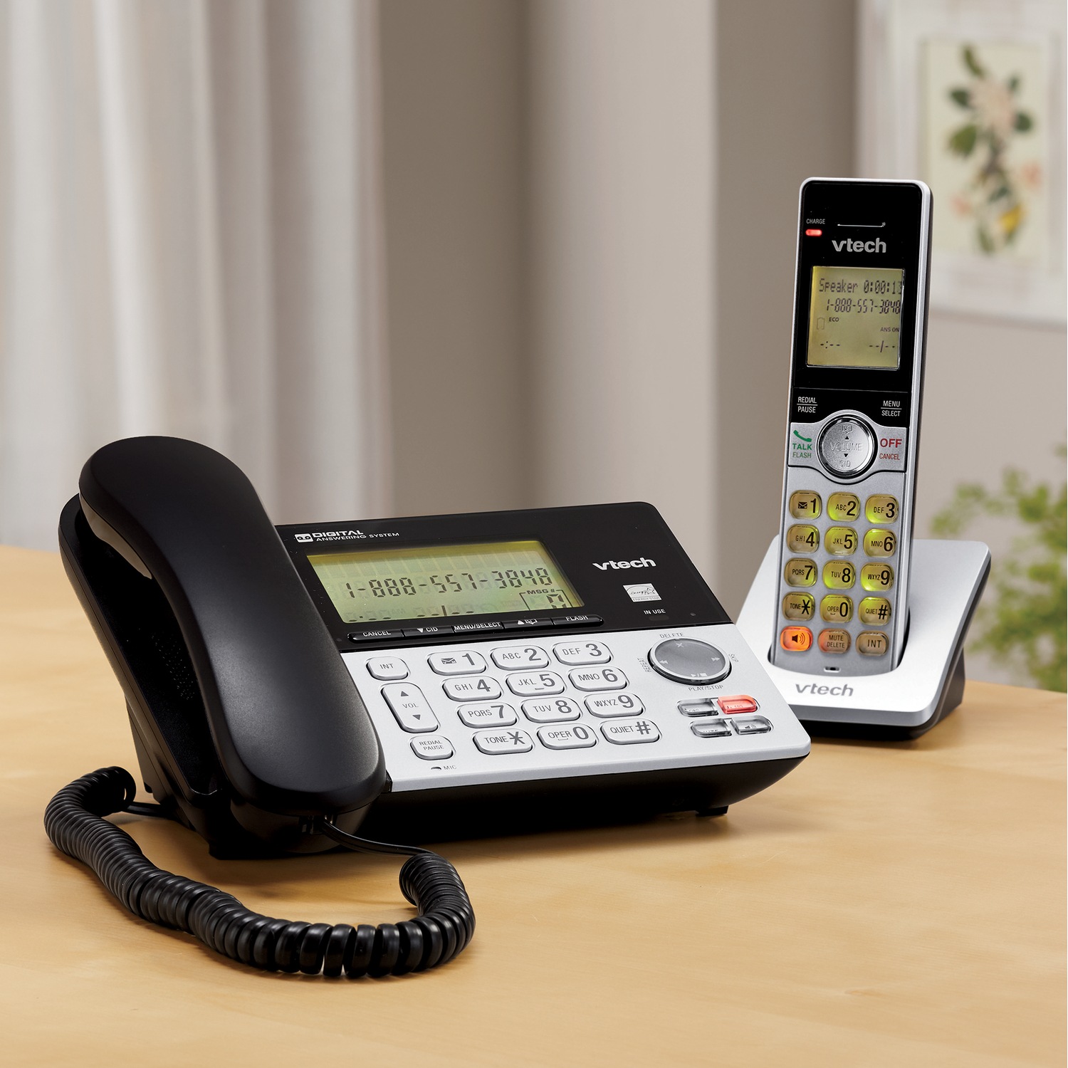 Vtech 1Handset Corded/Cordless Answering System Seventh Avenue