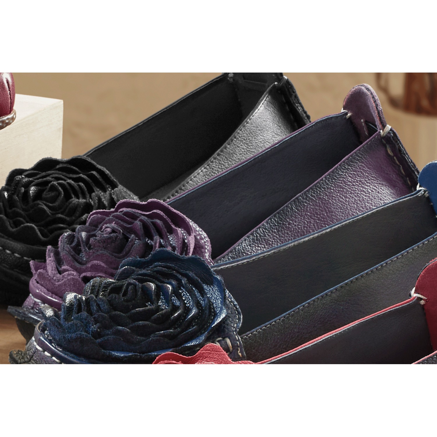 L'Artiste Dezi Leather Moccasin with Flower Detail and Memory Foam