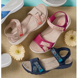 Clarks Women&amp;&#35;39;s Amanda Sprint River Sandal, , large