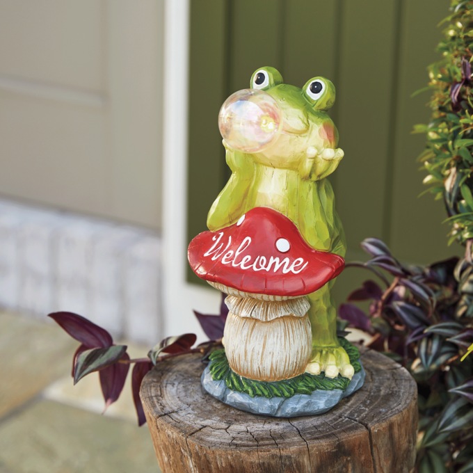 Solar Welcome Frog, Green, large