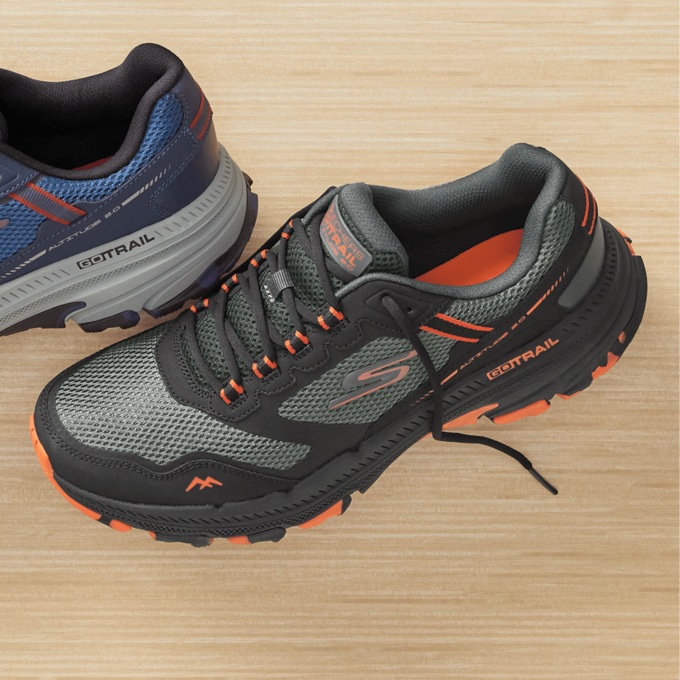 Skechers  Men's GOrun Trail Altitude 2.0 Lace-Up, Black Orange, large