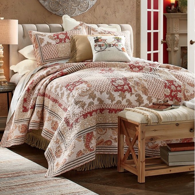 Abriana Oversized Quilt, , large