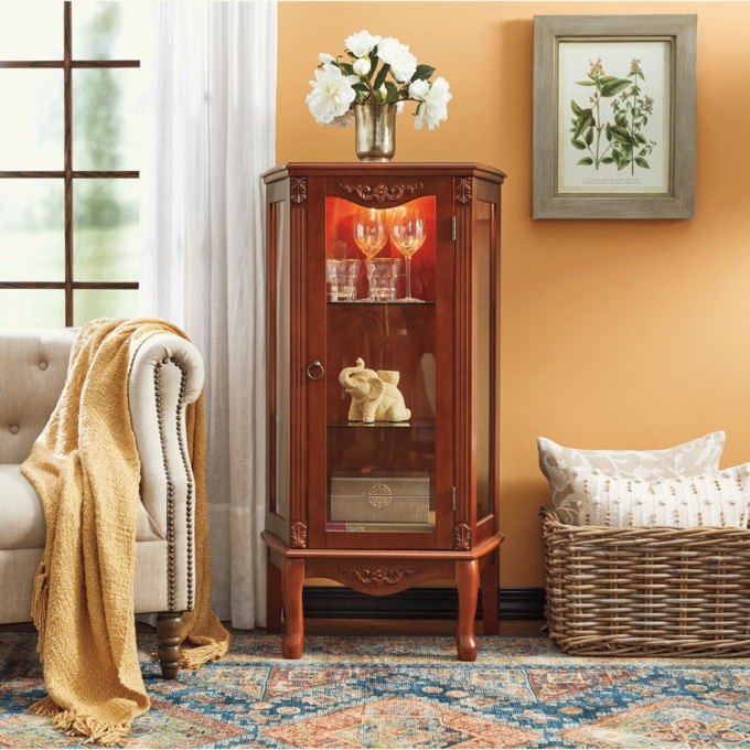 Seventh avenue outlet curio cabinets