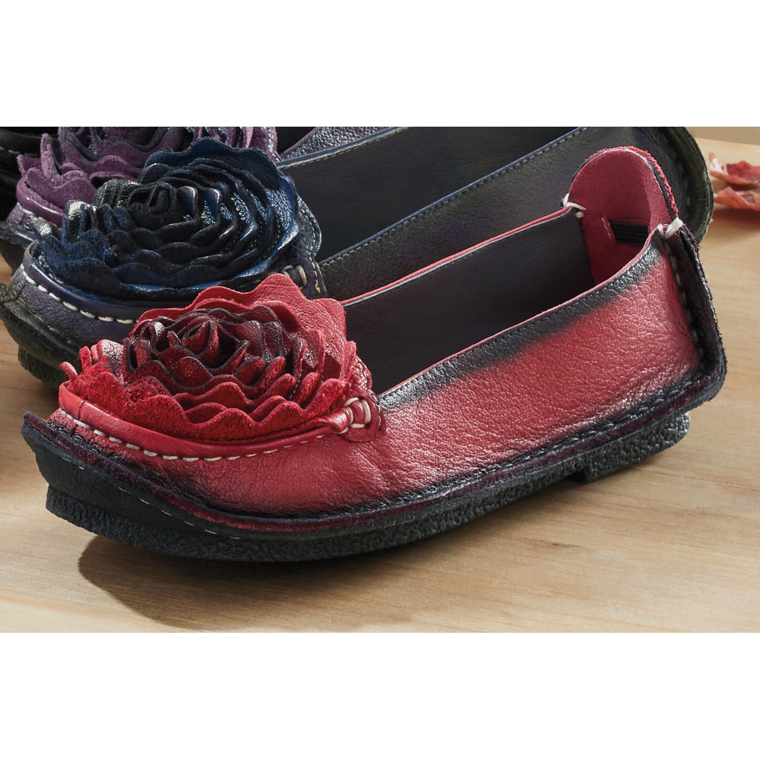 L'Artiste Dezi Leather Moccasin with Flower Detail and Memory Foam