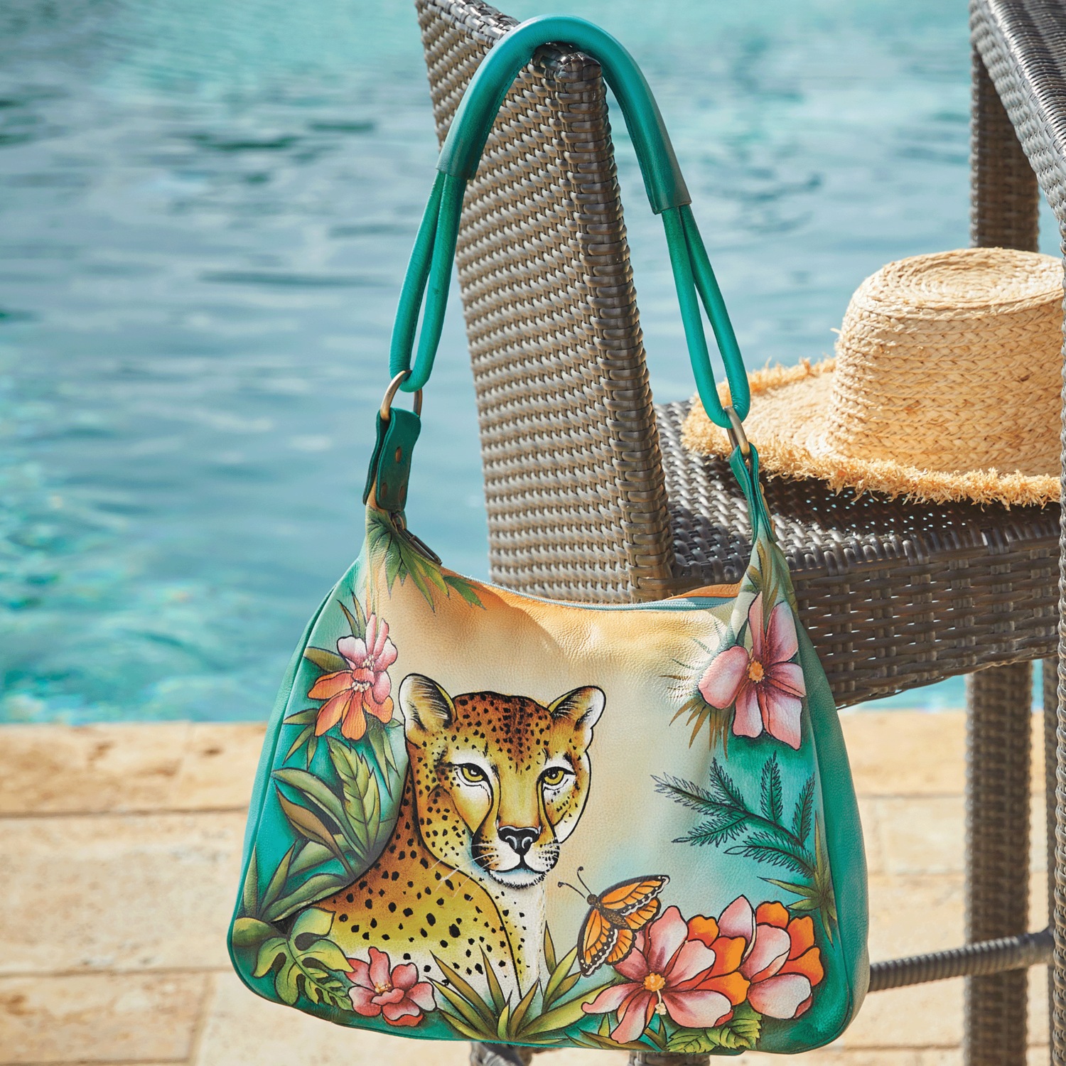 【メルカリ最安】anuke Backopen Check Tops Painted Leather Cheetah Butterfly Satchel | Seventh Avenue