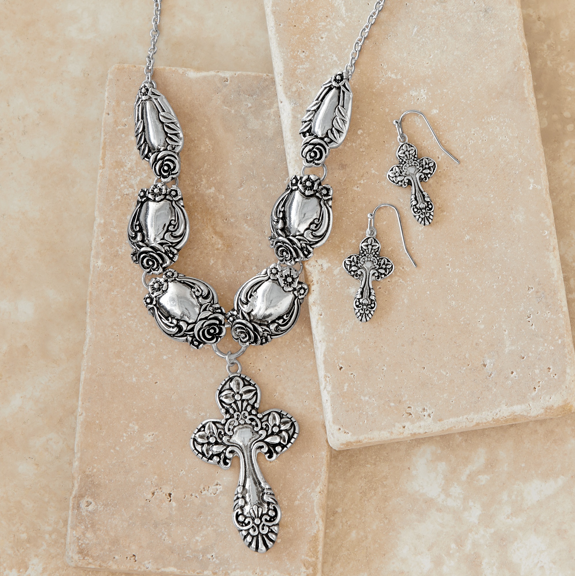 Women's jewelry clearance 2025