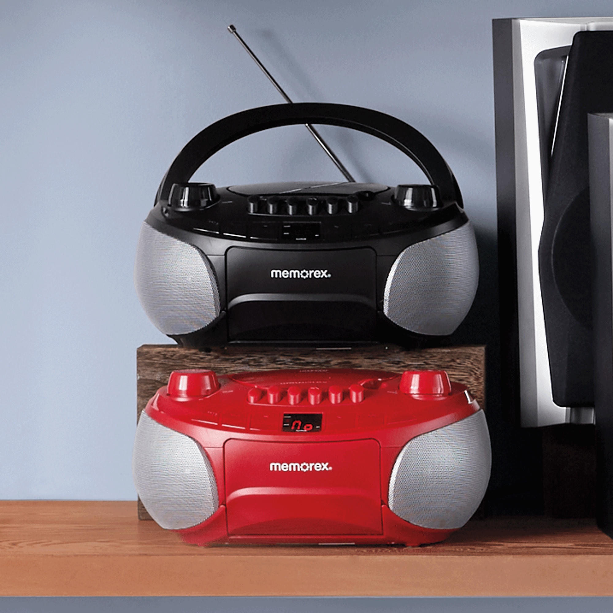 Memorex AM/FM CD & Cassette Player | Seventh Avenue